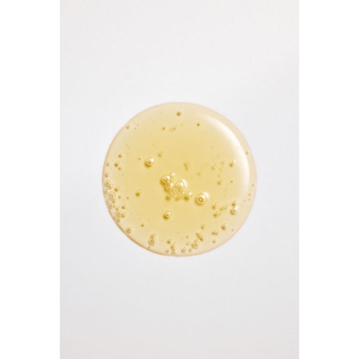 Some By Mi Galactomyces Pure Vitamin C Glow Serum 30 ml lystergivande galaktomyces serum med en ljusgul flytande textur
