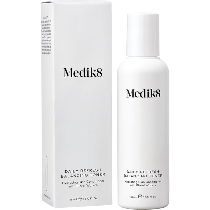 Medik8 Daily Refresh Balancing Toner 150 ml alkoholfritt ansiktsvatten för känslig hy i vit flaska och box
