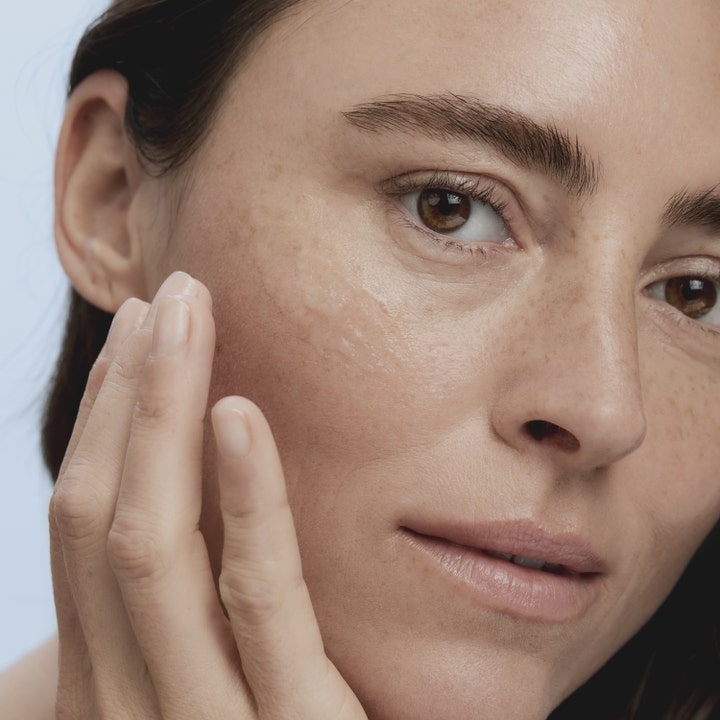 RMS Beauty Kakadu Clean Cleansing Gel 100 ml ansiktsrengöring som ger lyster när den appliceras på huden