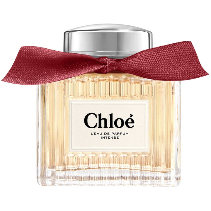 Chloé Intense Eau de Parfum 100 ml blommig parfym intensiv i räfflad glasflaska med mörkröd rosett och silverlock