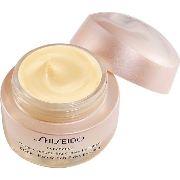 Shiseido Benefiance Wrinkle Smoothing Enriched Cream 50 ml rynkreducerande kräm med fyllig konsistens i lyxig glasburk
