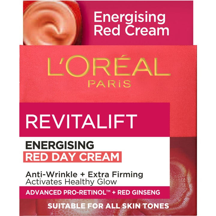 L'Oréal Paris Revitalift Ginseng Glow Day Cream 50 ml anti-age glowkräm i röd förpackning med röd ginseng