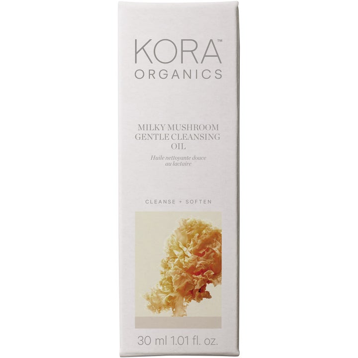 KORA Organics Milky Mushroom Gentle Cleansing Oil 30 ml mjukgörande clean beauty rengöringsolja i vit box med svamp.