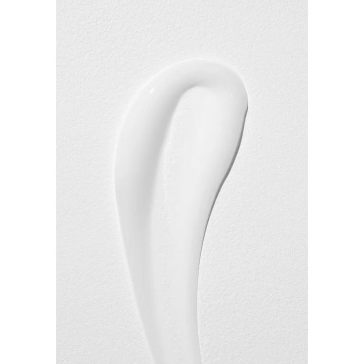 COSRX Advanced Snail Set 200 ml återfuktande hudvård med snigelslem visar en vit krämig konsistens.