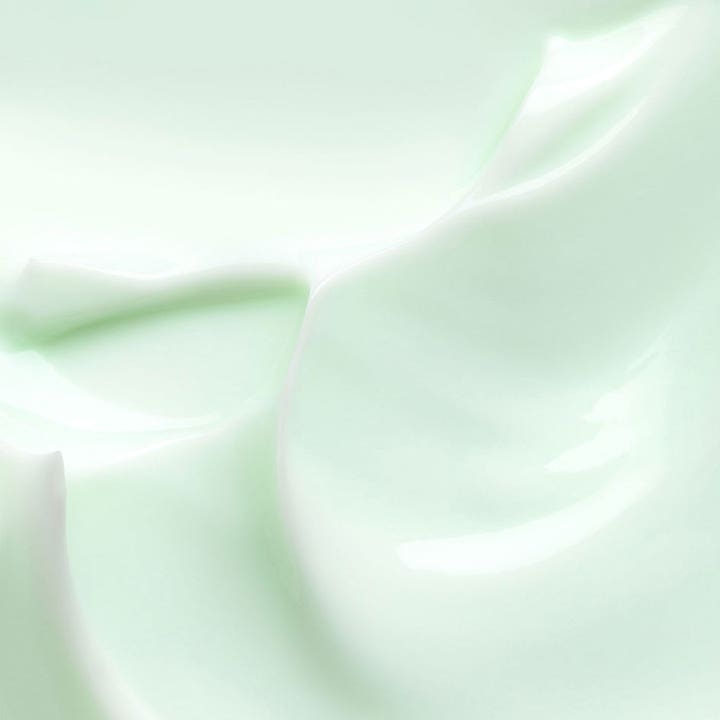 Biotherm Aquasource Moisturizing Cream 50 ml återfuktande dagkräm visar en ljusgrön mjuk och glansig textur