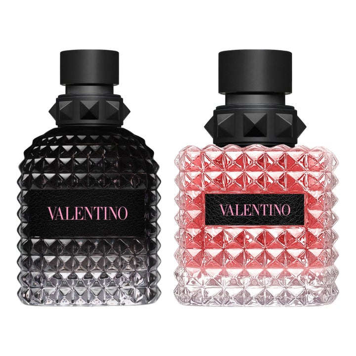 Valentino Born In Roma For Both Him & Her 50 ml & 50 ml designer parfymset med nitar på en svart och en rosa glasflaska