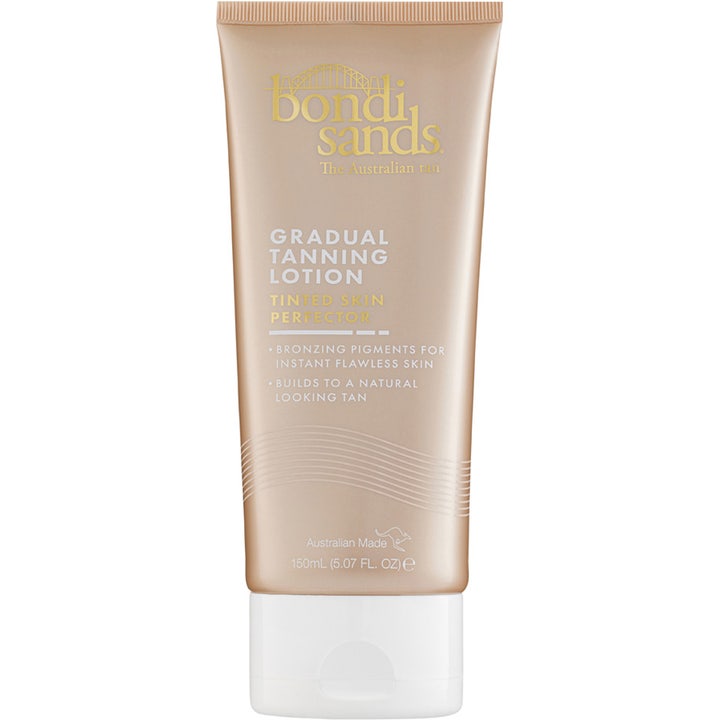 Bondi Sands Gradual Tanning Lotion 150ml självbrunande som ger gradvis brun utan sol i en bronsfärgad tub med vitt lock.
