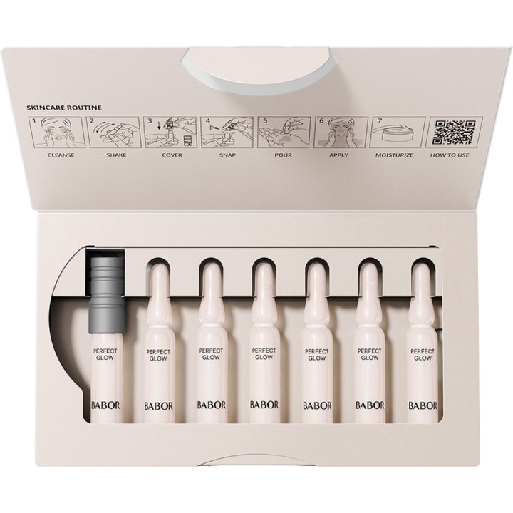 Babor Ampoule Concentrates Perfect Glow 14 ml babor ampuller för glansig hud i öppen ask med sju glasampuller.