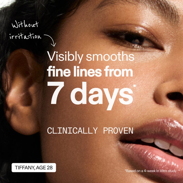 The INKEY List Starter Retinol Serum 30 ml ger slätare hy på kvinna med texten Visibly smooths fine lines from 7 days