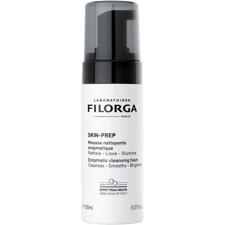 Filorga Skin-Prep Enzymatic Cleansing Foam 150 ml enzymrengöring ansikte som ger lyster i vit flaska med svart pump