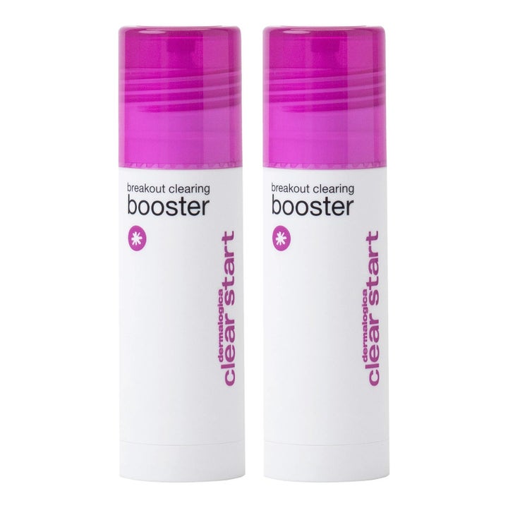 Dermalogica Clear Start Breakout Clearing Booster 30 ml motverkar orenheter i två vita flaskor med lila lock.