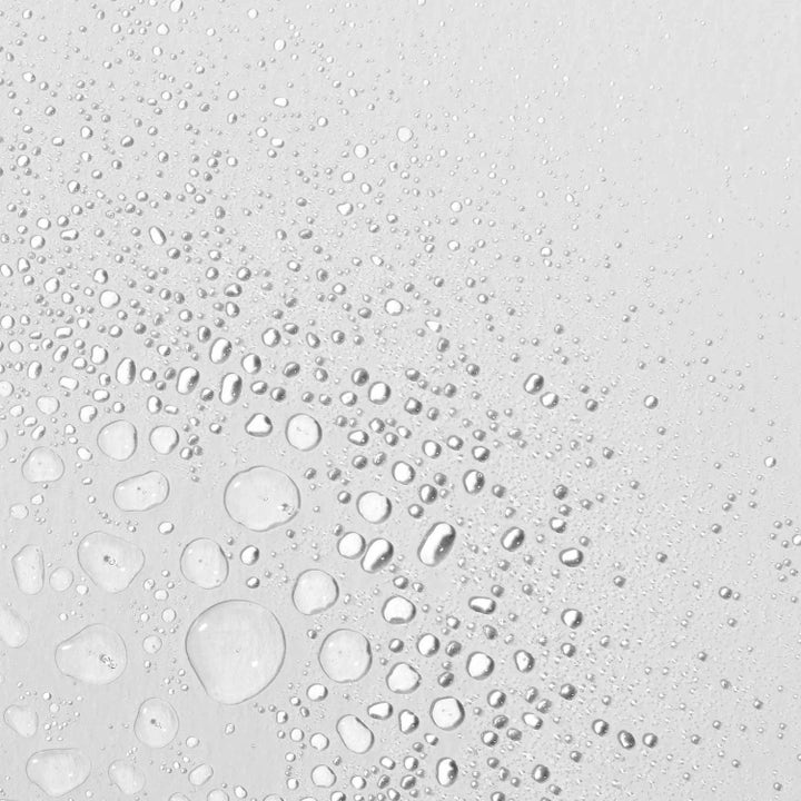 Dermalogica Multi-Active Toner Duo återfuktande toner med lätta vattendroppar som visar produktens fräscha konsistens