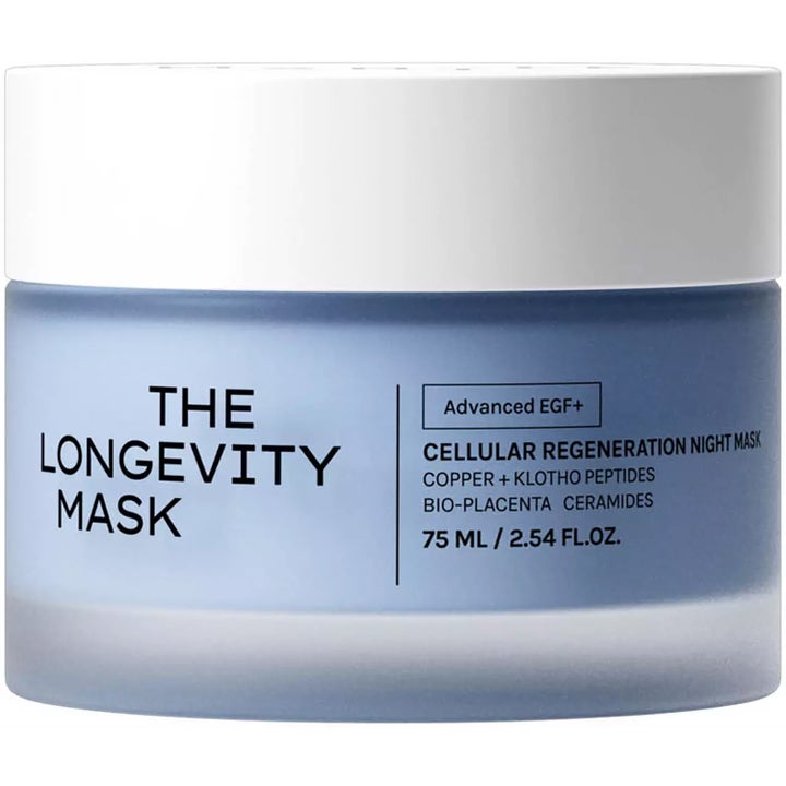 The Longevity Mask 75 ml regenererande nattmask med peptider i en blå frostad glasburk med vitt lock