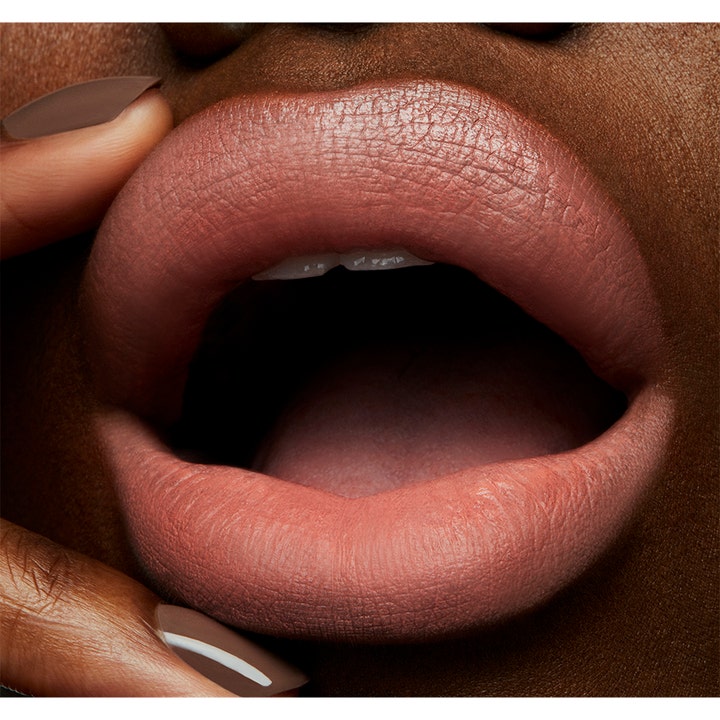 Love Me Lipstick