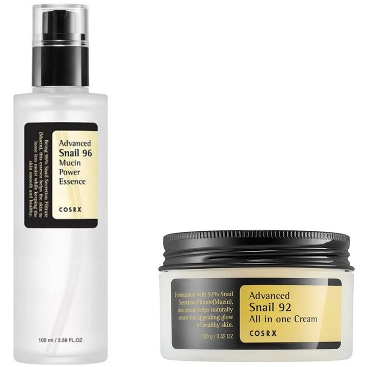 COSRX Advanced Snail 96 Essence och 92 Cream med snigelslem som ger lyster i pumpflaska och burk med svarta lock