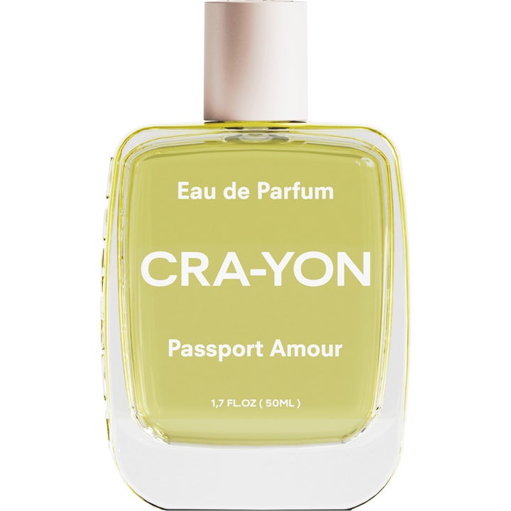 CRA-YON Passport Amour 50 ml parfym i rektangulär glasflaska med ljusgul vätska och vitt lock