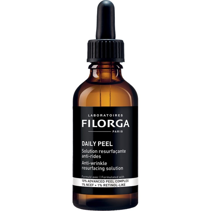 Filorga Daily Peel exfolierande ansiktspeeling mot rynkor i en brun glasflaska med svart pipettkork