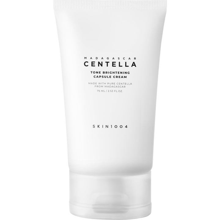 SKIN1004 Madagascar Centella Tone Brightening Capsule Cream 75 ml lystergivande ansiktskräm i vit tub med genomskinligt lock