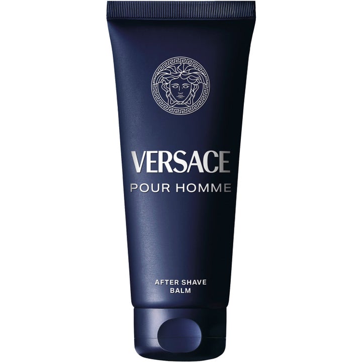 Versace Pour Homme After Shave Balm lugnande after shave balsam för män i en klassisk mörkblå tub med silverlogga.