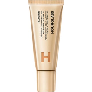 Hourglass Illusion Luminous Glow Foundation