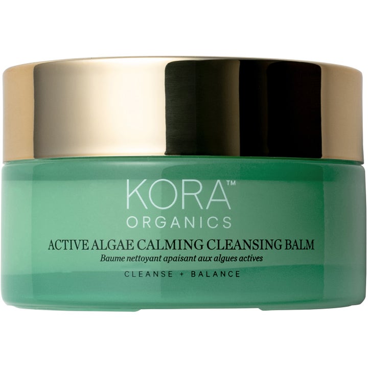 KORA Organics Active Algae Calming Cleansing Balm ekologisk rengöringsbalm som lugnar i grön burk med guldfärgat lock.