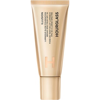 Hourglass Illusion Luminous Glow Foundation