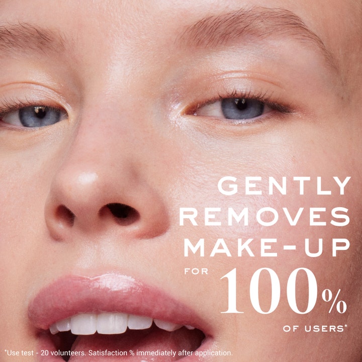 Nuxe Very Rose Micellar Water 200 ml sminkborttagning alla hudtyper visas på person med texten Gently removes make-up.