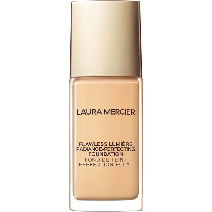 Flawless Lumière Radiance Perfecting Foundation