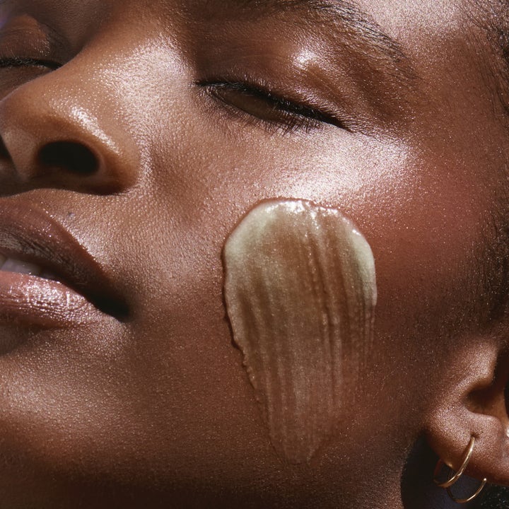 KORA Organics Active Algae Melting Cleansing Balm 100 g ekologisk sminkborttagning med mikroalger på huden