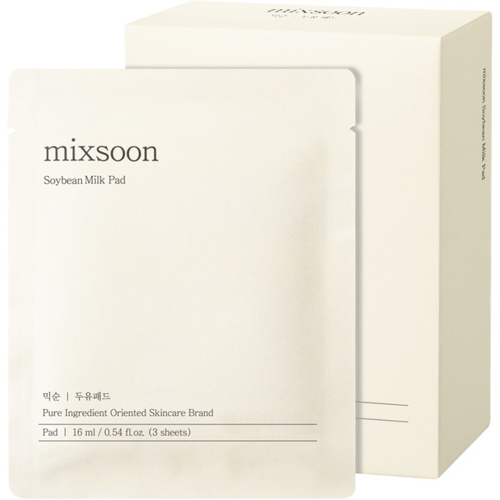 Mixsoon Soybean Milk Pad 16 ml daglig toner pad med sojamjölkextrakt i krämvit sachet och ytterkartong.
