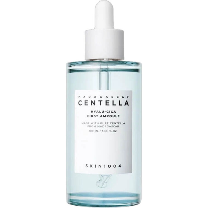 SKIN1004 Madagascar Centella Hyalu-Cica First Ampoule 100 ml återfuktande centella ansiktsserum i flaska med vit pipett