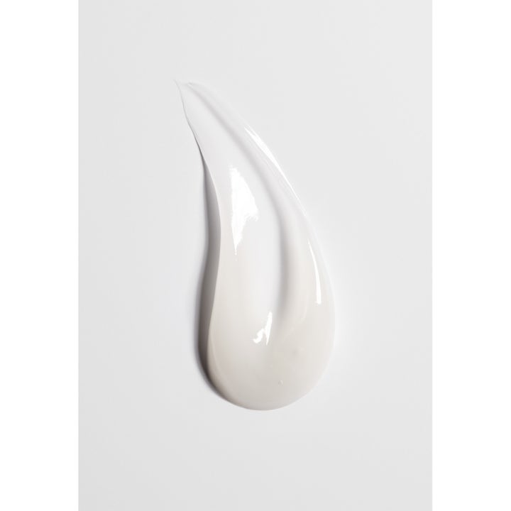 Jorgobé Niacinamide Serum 50 ml ansiktsserum för jämnare hudton visar en vit krämig och silkeslen textur.