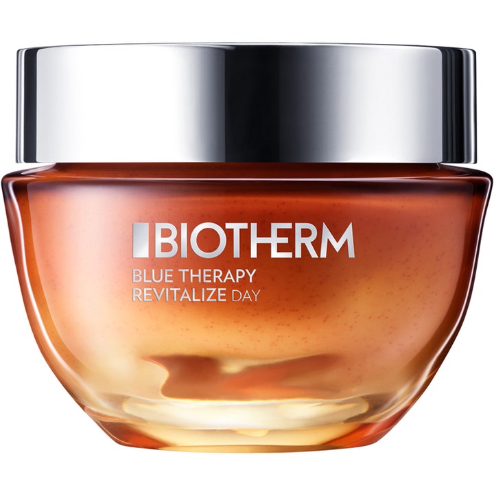 Biotherm Blue Therapy Revitalize Day 50 ml lystergivande dagkräm i en rund bärnstensfärgad glasburk med silverlock.