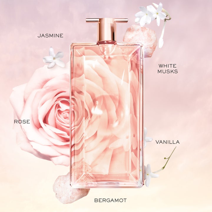 Lancôme Idôle Eau de Parfum 25ml damparfym med en ljusrosa ros i full blom mot en mjuk bakgrund