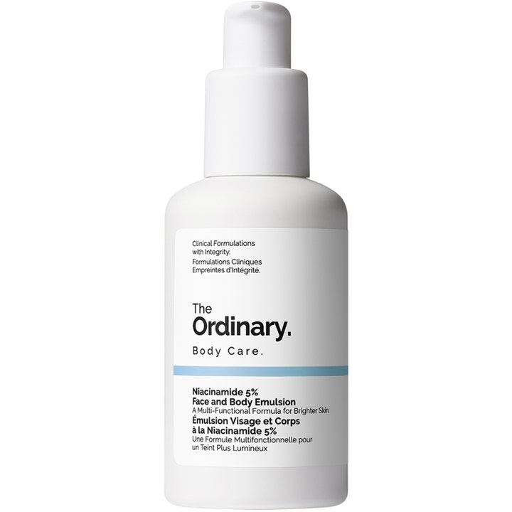 The Ordinary Niacinamide 5% Face and Body Emulsion motverkar ojämn hudton i en vit plastflaska med pump