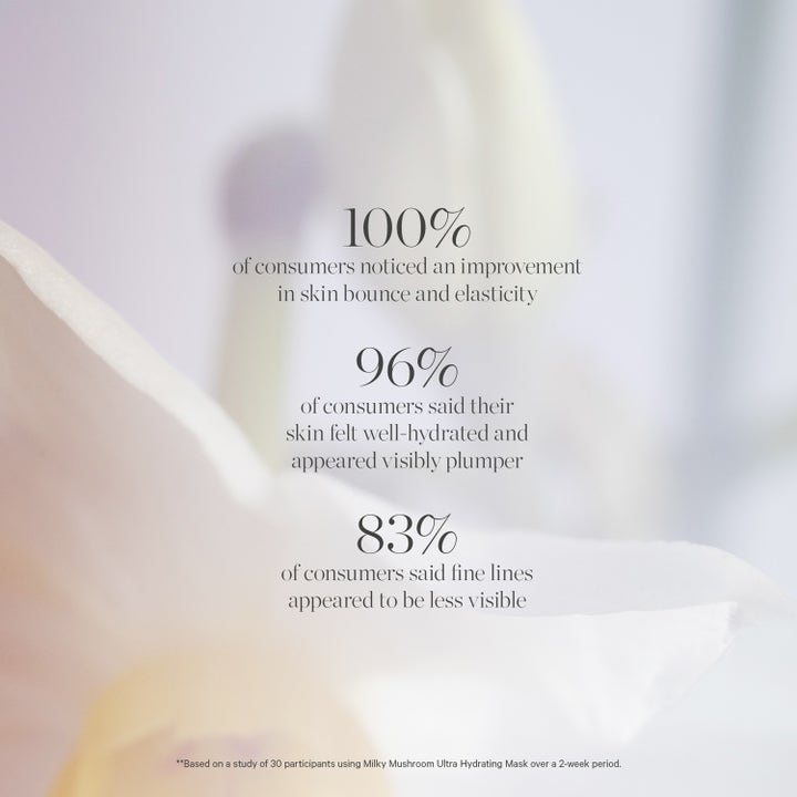 KORA Organics Milky Mushroom Ultra Hydrating Mask 100 ml ekologisk fuktgivande ansiktsmask visar resultat för ökad spänst.