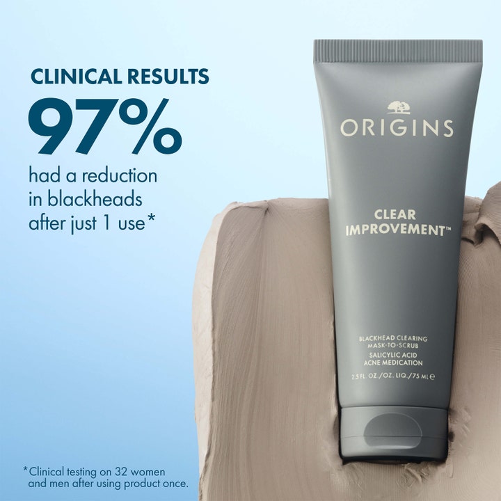 Origins Clear Improvement 75 ml 2-i-1 ansiktsmask och skrubb mot pormaskar visas i en klick lera med salicylsyra.