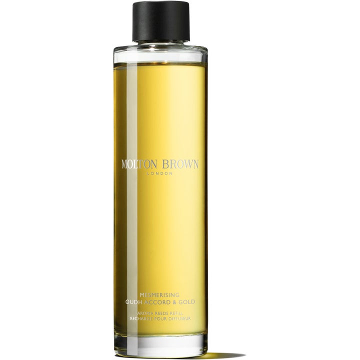 Mesmerising Oudh Accord & Gold Aroma Reeds