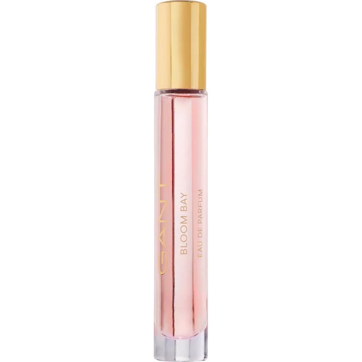 GANT Bloom Bay Eau de Parfum 9,5 ml travel spray i smal glasflaska med rosa vätska och guldfärgad kork