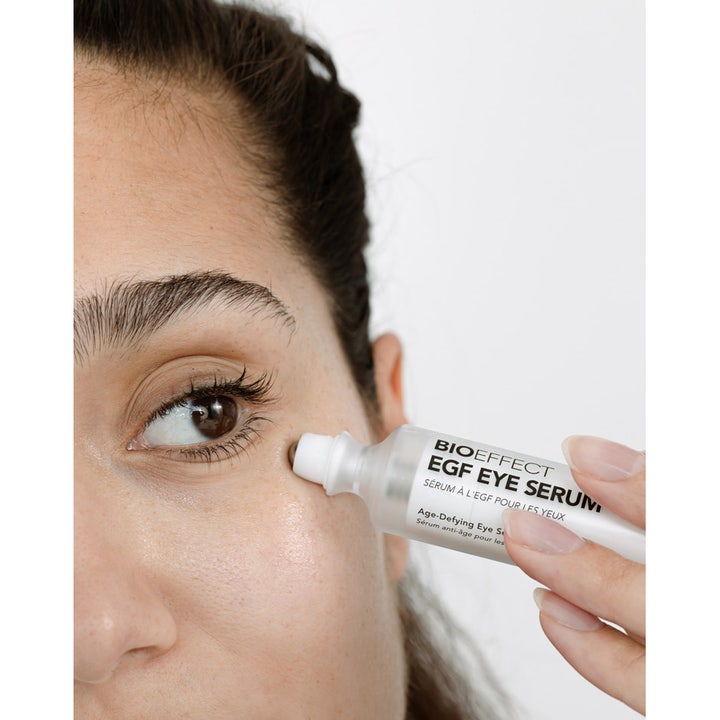 Bioeffect EGF Eye Serum 6 ml svalkande EGF ögonserum anti-age som appliceras med en rollerball under ögat