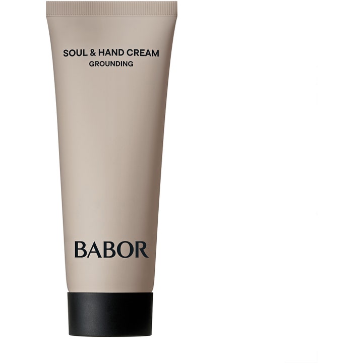 Babor Soul & Hand Cream Grounding lugnande handkräm i beige tub med svart lock ger en balanserad hud.