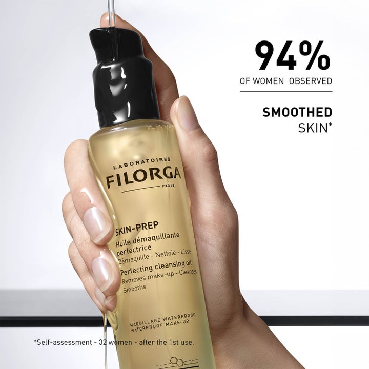 Filorga Skin-Prep Perfecting Cleansing Oil 150 ml rengöringsolja i flaska som ger en mjukare och renare hud.
