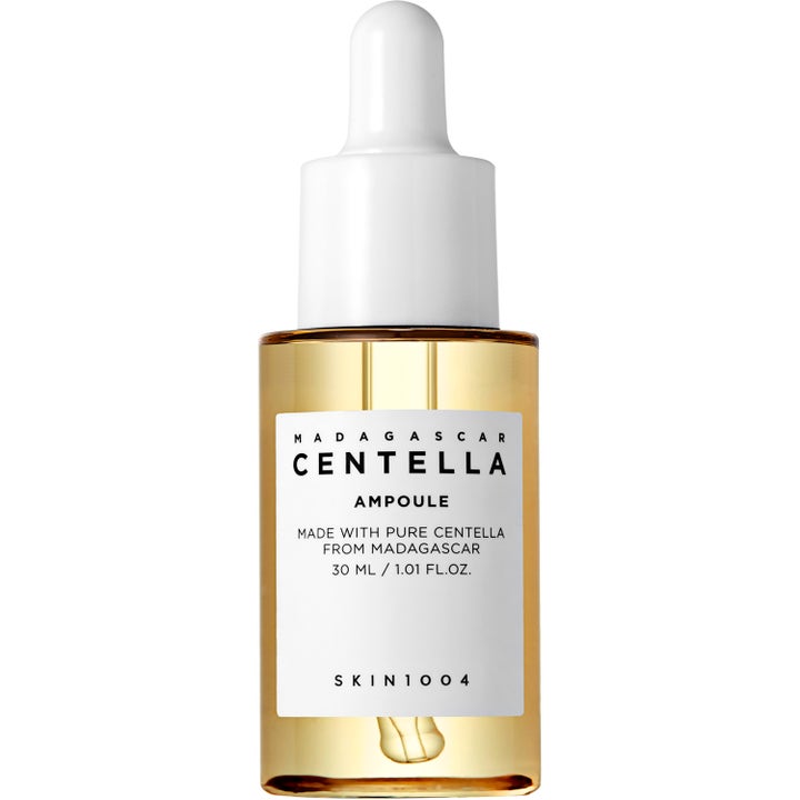 SKIN1004 Madagascar Centella Travel Kit 30 ml lugnande ampoule i flaska med vit pipett för resekit ansiktsvård.