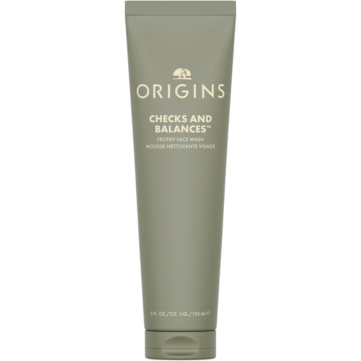 Origins Checks and Balances 150 ml oil control cleanser i en olivgrön tub som ger en balanserad hud.