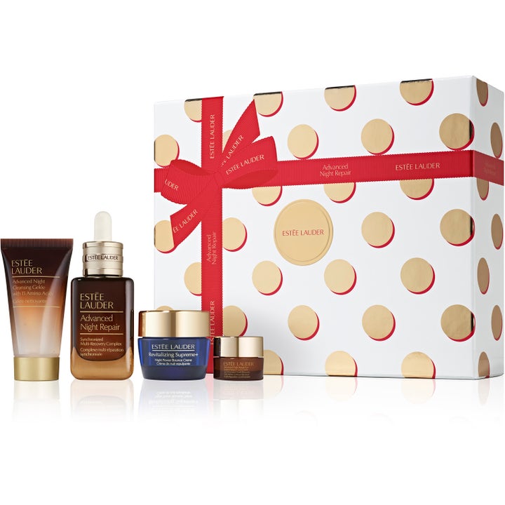 Estée Lauder Advanced Night Repair Set hudvårdskit som ger lyster i vit presentask med guldprickar och rött band