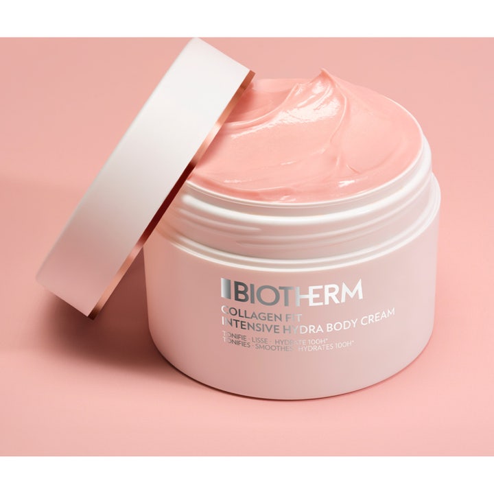 Biotherm Collagen Fit Body Cream 200 ml återfuktande body lotion i vit burk med ljusrosa kräm och krämiga texturer