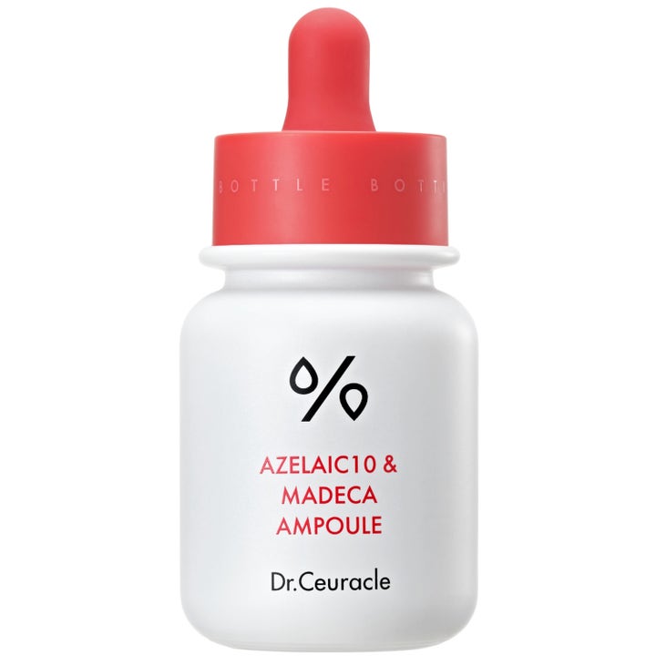 Dr. Ceuracle Azelaic 10 & Madeca Ampoule lugnande serum som ger jämnare hudton i vit flaska med röd pipettkork