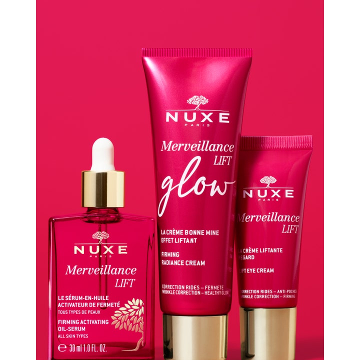 Nuxe Merveillance Lift Glow 50 ml anti-aging glow kräm i ceriserosa tub tillsammans med matchande serum och ögonkräm