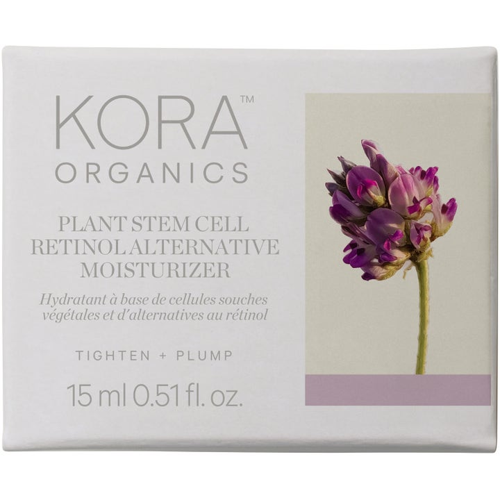 KORA Organics Plant Stem Cell Retinol Alternative Moisturizer 15 ml ansiktskräm i vit pappersbox prydd med en lila blomma