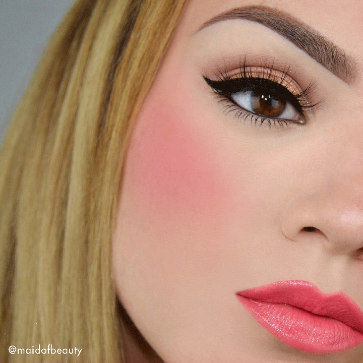 Cheek Kiss Cream Blush